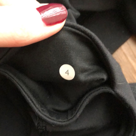 SOLD ❌Lululemon wunder under crop leggings - Picture 3 of 6